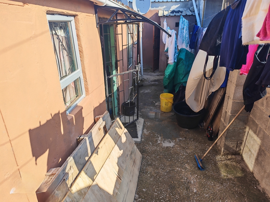 5 Bedroom Property for Sale in Asanda Western Cape